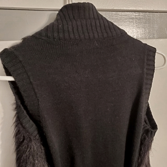 Maurices Black Faux Fur Vest - Picture 5 of 9